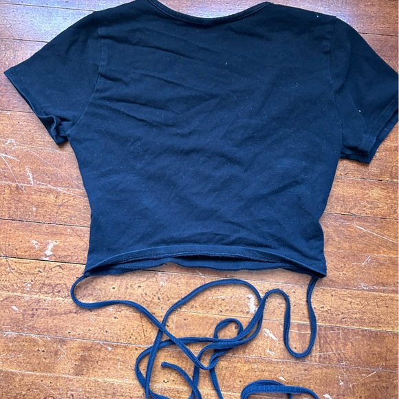 Garage String Top - Picture 2 of 2